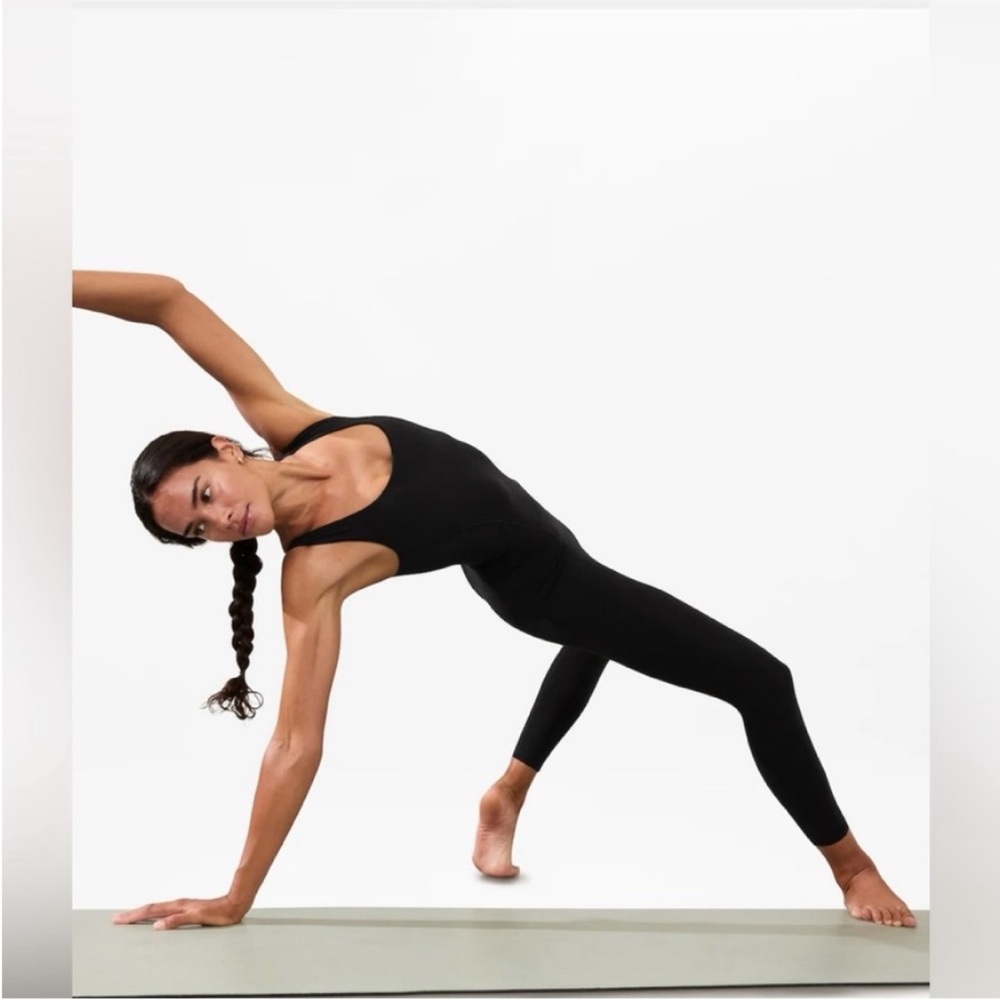 NWT! Athleta Black Salutation 7/8 Bodysuit - Size XXS 🏸 #824817